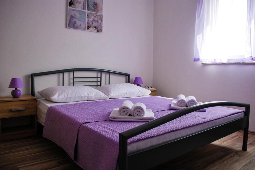 Smart Apartments Бродарика Екстериор снимка